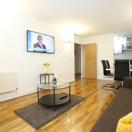 Lovely View 2 Beds 2 Bath Apartment, London Luaran gambar
