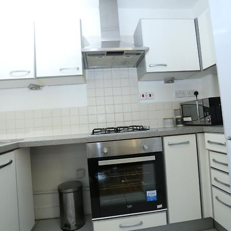 Lovely View 2 Beds 2 Bath Apartment, London Luaran gambar