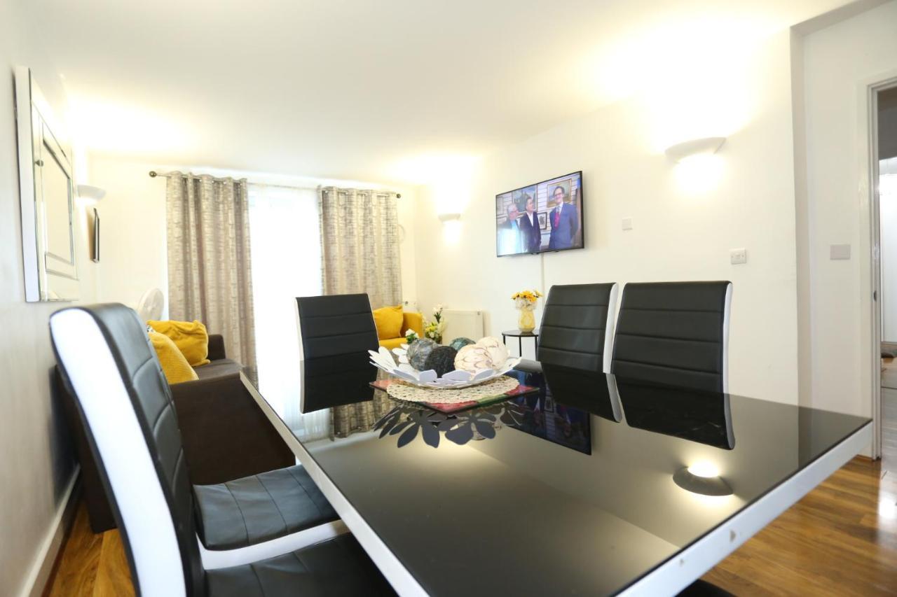 Lovely View 2 Beds 2 Bath Apartment, London Luaran gambar