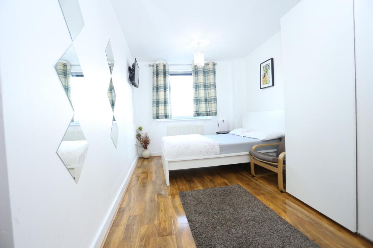 Lovely View 2 Beds 2 Bath Apartment, London Luaran gambar