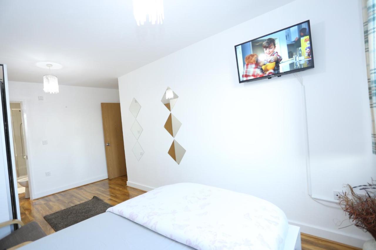 Lovely View 2 Beds 2 Bath Apartment, London Luaran gambar